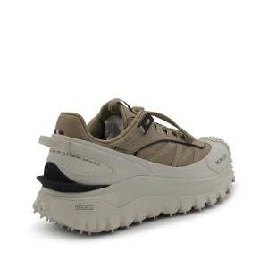 BEIGE AND WHITE TRAILGRIP GTX SNEAKERS