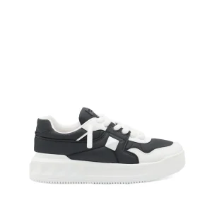 BLACK AND WHITE SNEAKERS