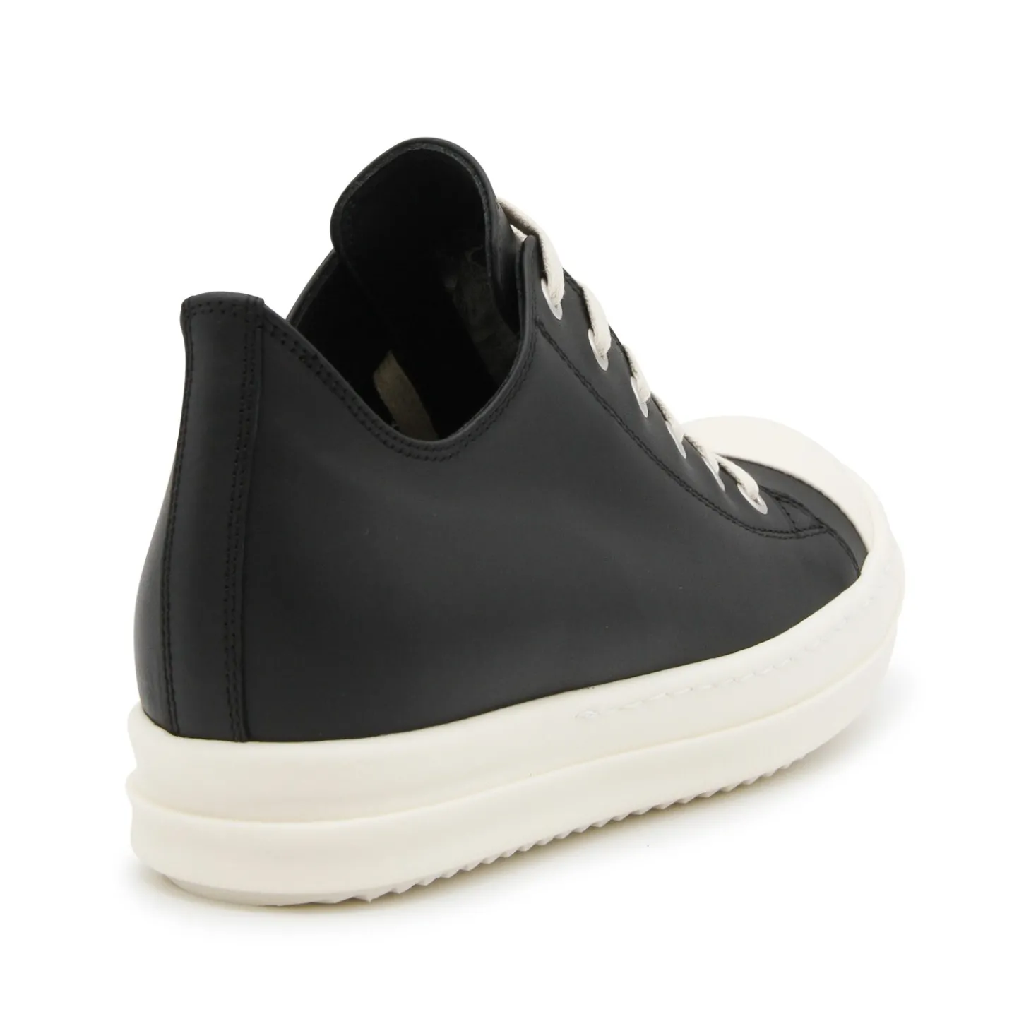black_and_white_sneakers_2-1.webp BLACK AND WHITE SNEAKERS