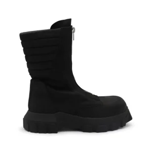 BLACK BOOTS