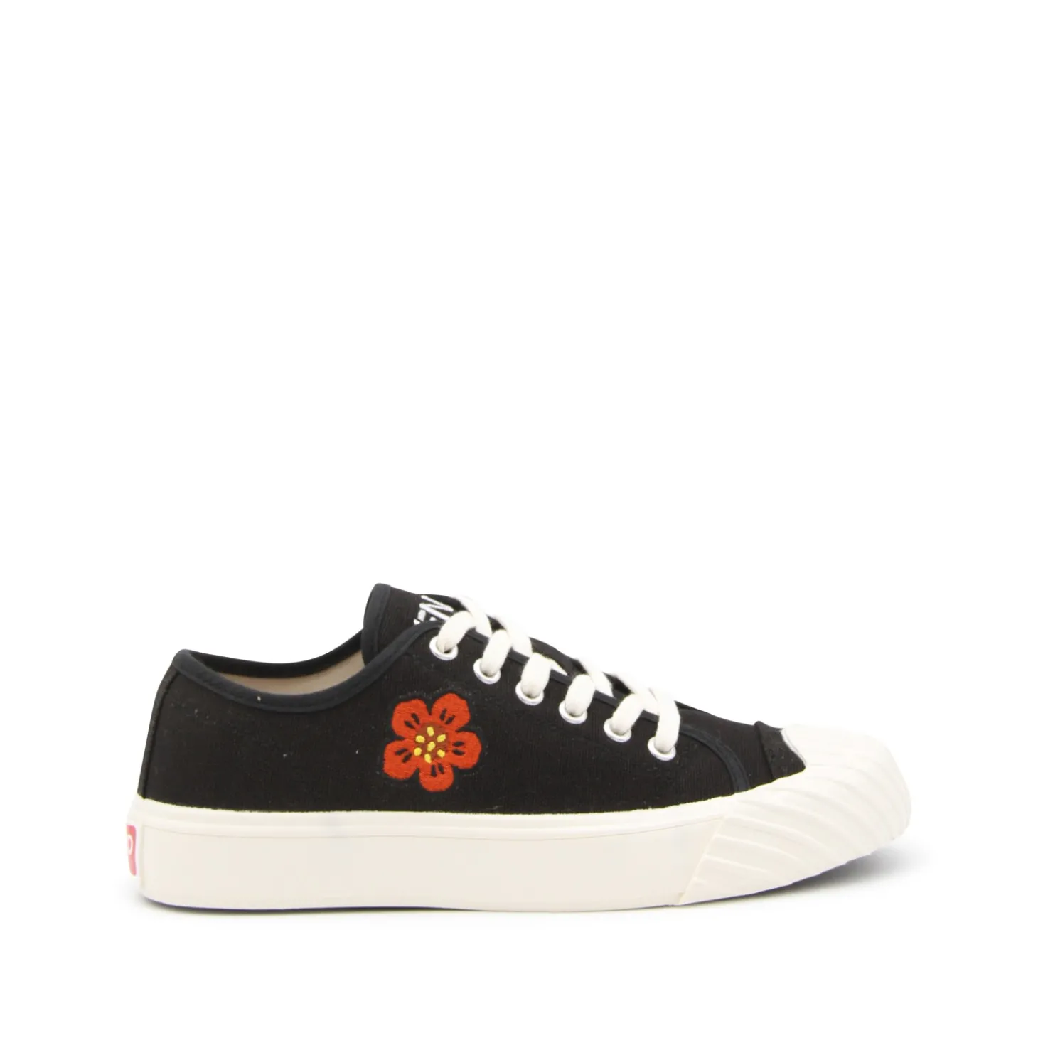 black_canvas_sneakers_0.webp BLACK CANVAS SNEAKERS