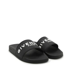 BLACK FLATS