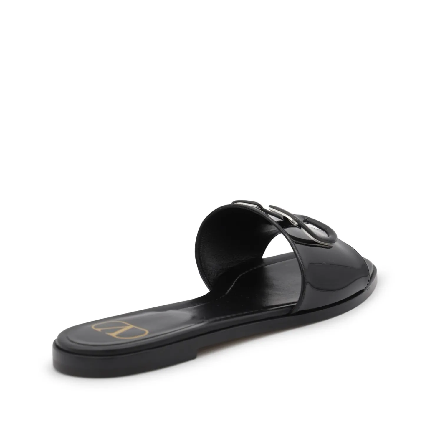 black_flats_2-1.webp BLACK FLATS