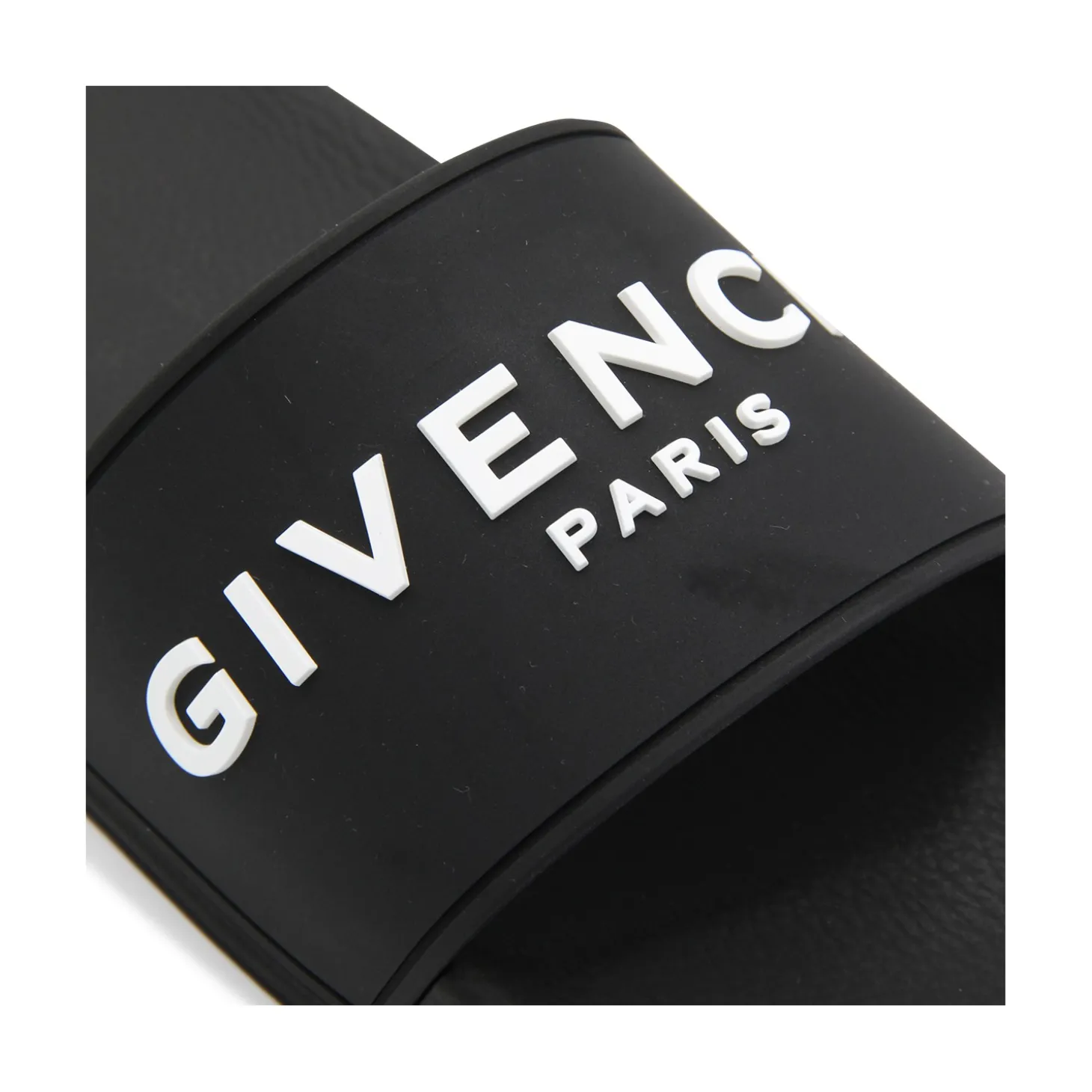 black_flats_3-7.webp BLACK FLATS