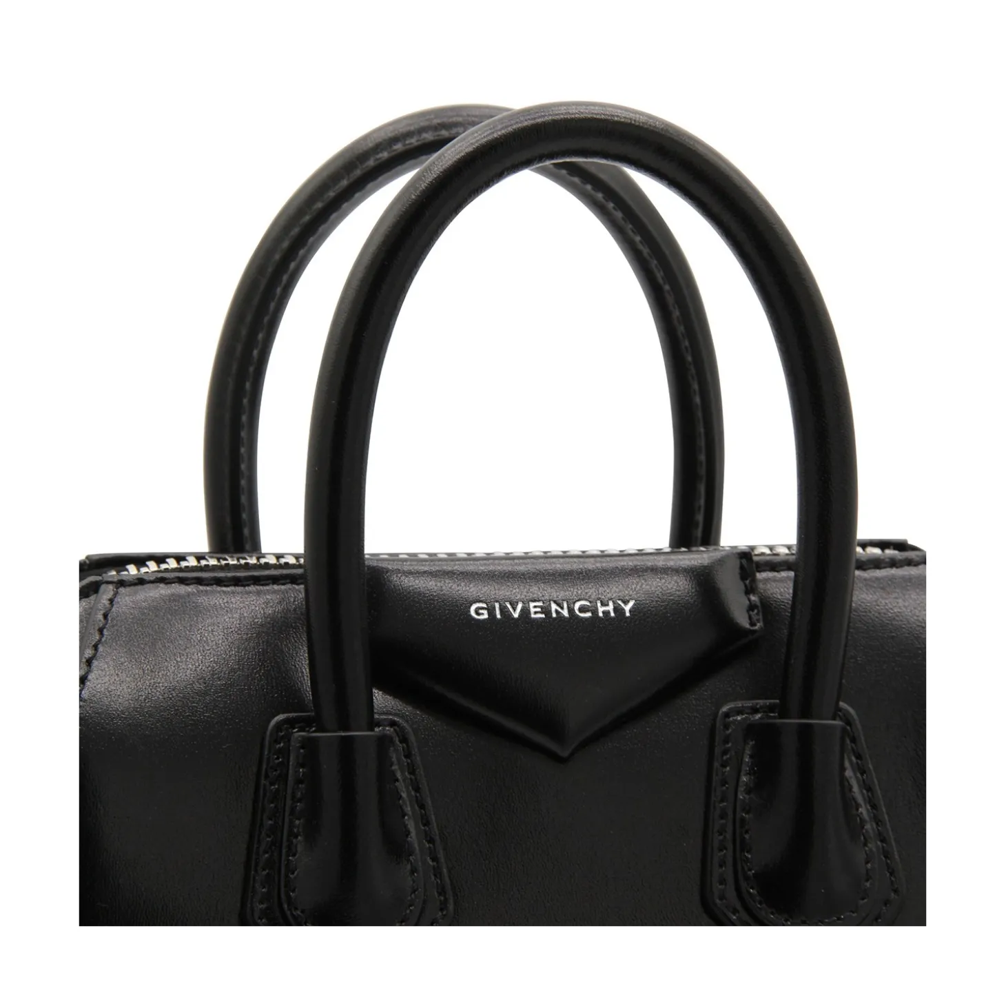 black_leather_antigona_mi_3.webp BLACK LEATHER ANTIGONA MINI TOP HANDLE BAG