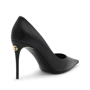 BLACK LEATHER PUMPS