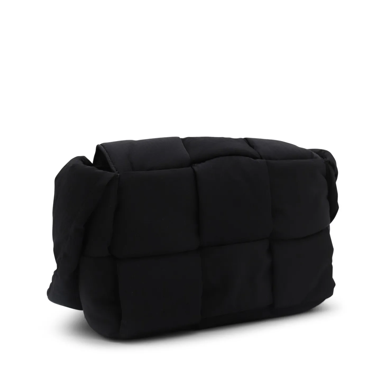 black_small_padded_casset_1.webp BLACK SMALL PADDED CASSETTE BAG