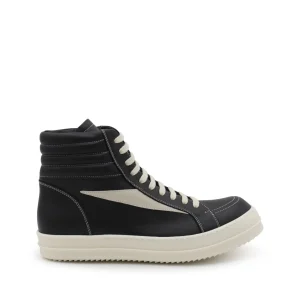 BLACK SNEAKERS