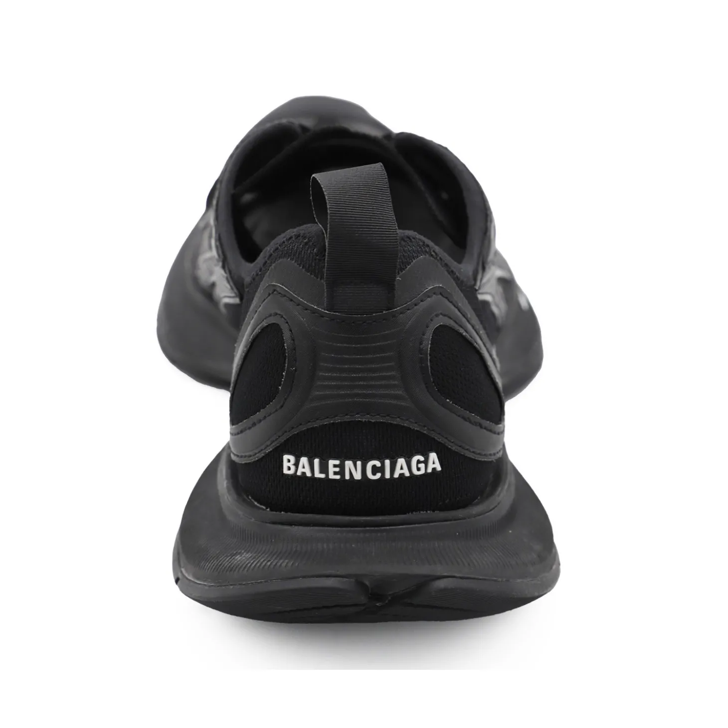 black_sneakers_3-6.webp BLACK SNEAKERS