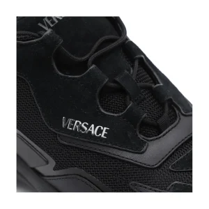 BLACK SNEAKERS