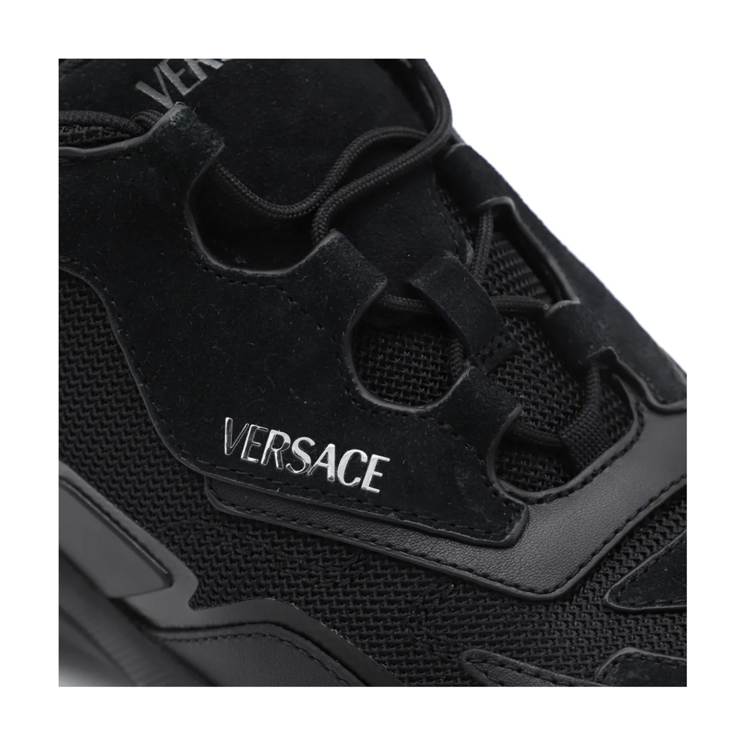 black_sneakers_3-7.webp BLACK SNEAKERS