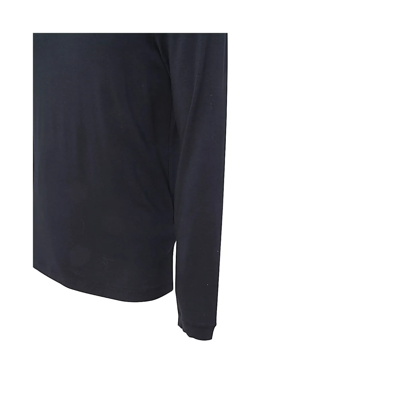 blue_navy_tshirt_2-1.webp BLUE NAVY T-SHIRT