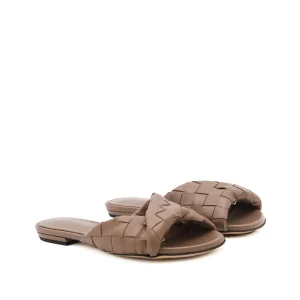 BROWN FLATS