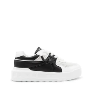 WHITE AND BLACK LEATHER SNEKAERS