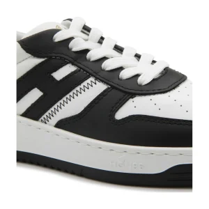 WHITE AND BLACK LEATHER SNEAKERS