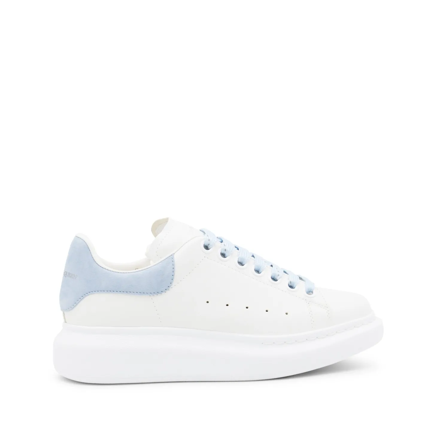white_and_light_blue_over_0.webp WHITE AND LIGHT BLUE OVERSIZE SNEAKERS