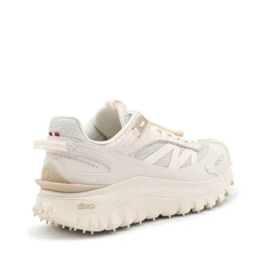 WHITE TRAILGRIP SNEAKERS